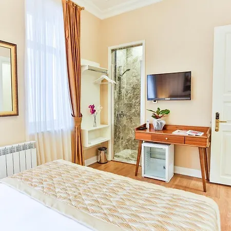 Hotel Hanende 2*