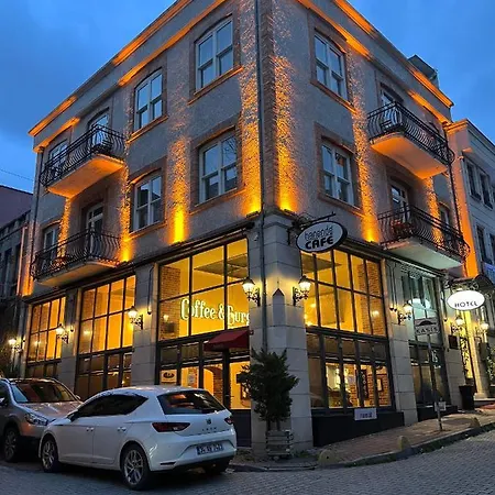 Hanende Hotel 2*